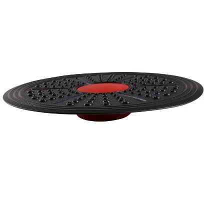 Virtufit Adjustable Balance Board, en rund, svart balansplatta med röd mitt och knottrig yta.