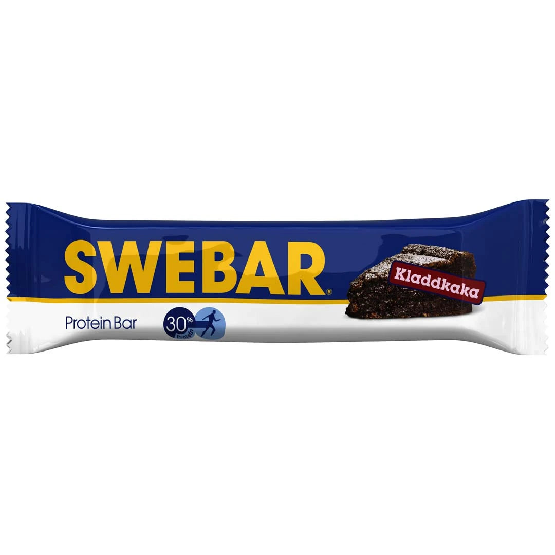 Dalblads Swebar 55 g proteinbar i en blå och vit förpackning för smaken Kladdkaka.