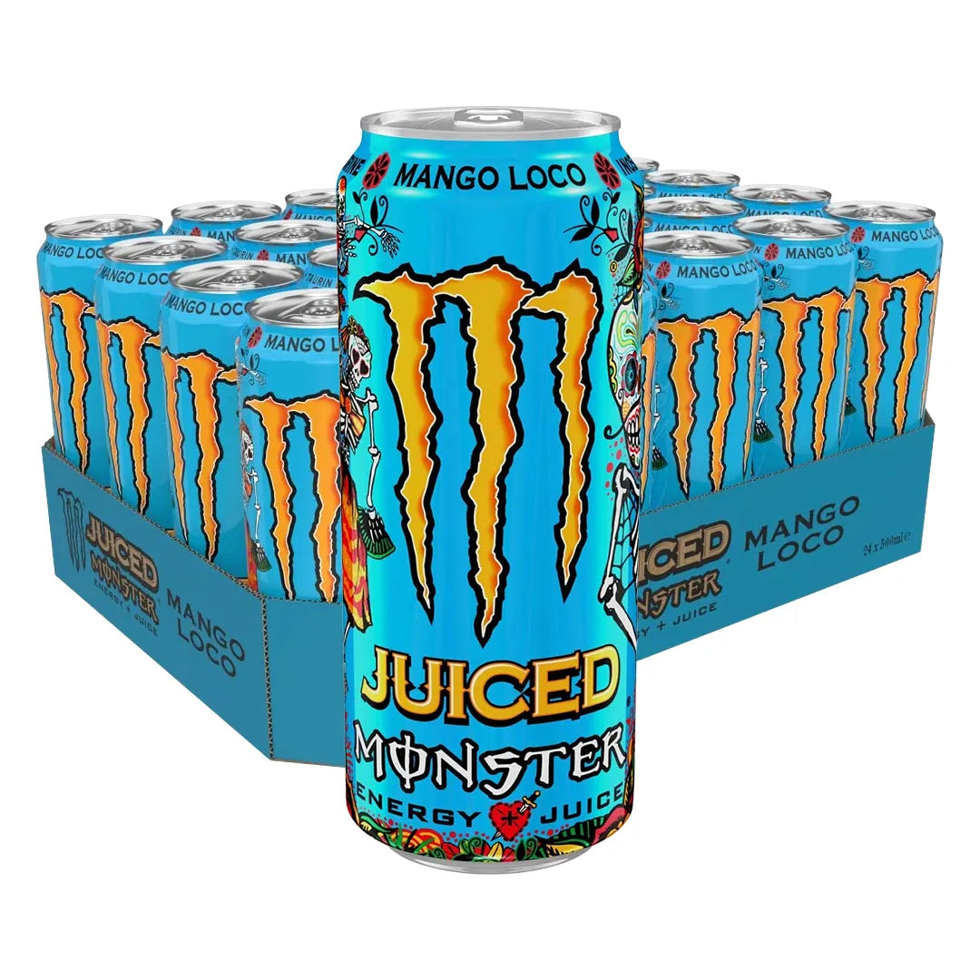 24 x Monster Energy 500 ml Mango Loco i ett flak med ljusblå burkar som har gula detaljer och dödskallemönster.