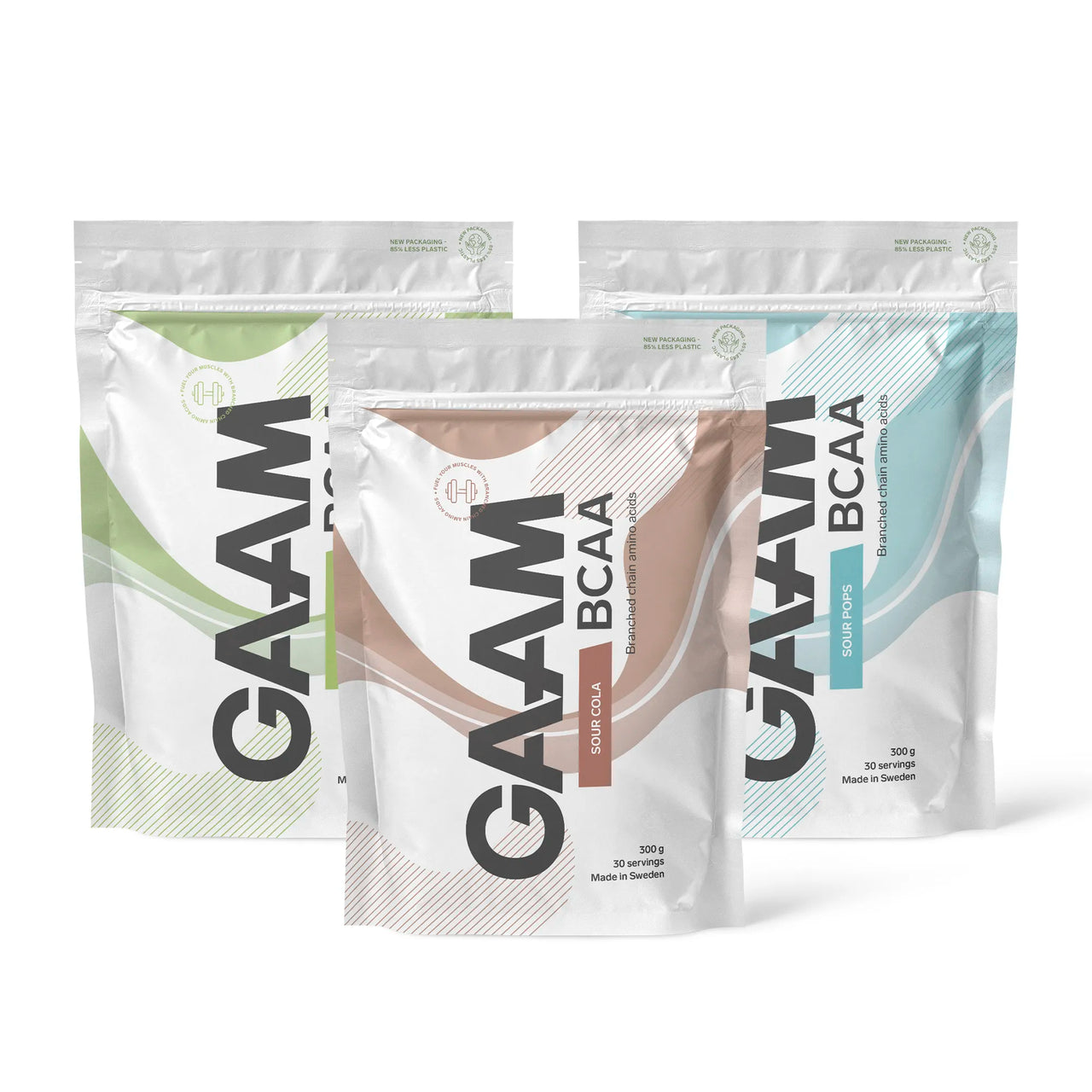 3 x GAAM BCAA 300 g aminosyror i tre vita påsar med gröna, bruna och blå detaljer för olika smaker.