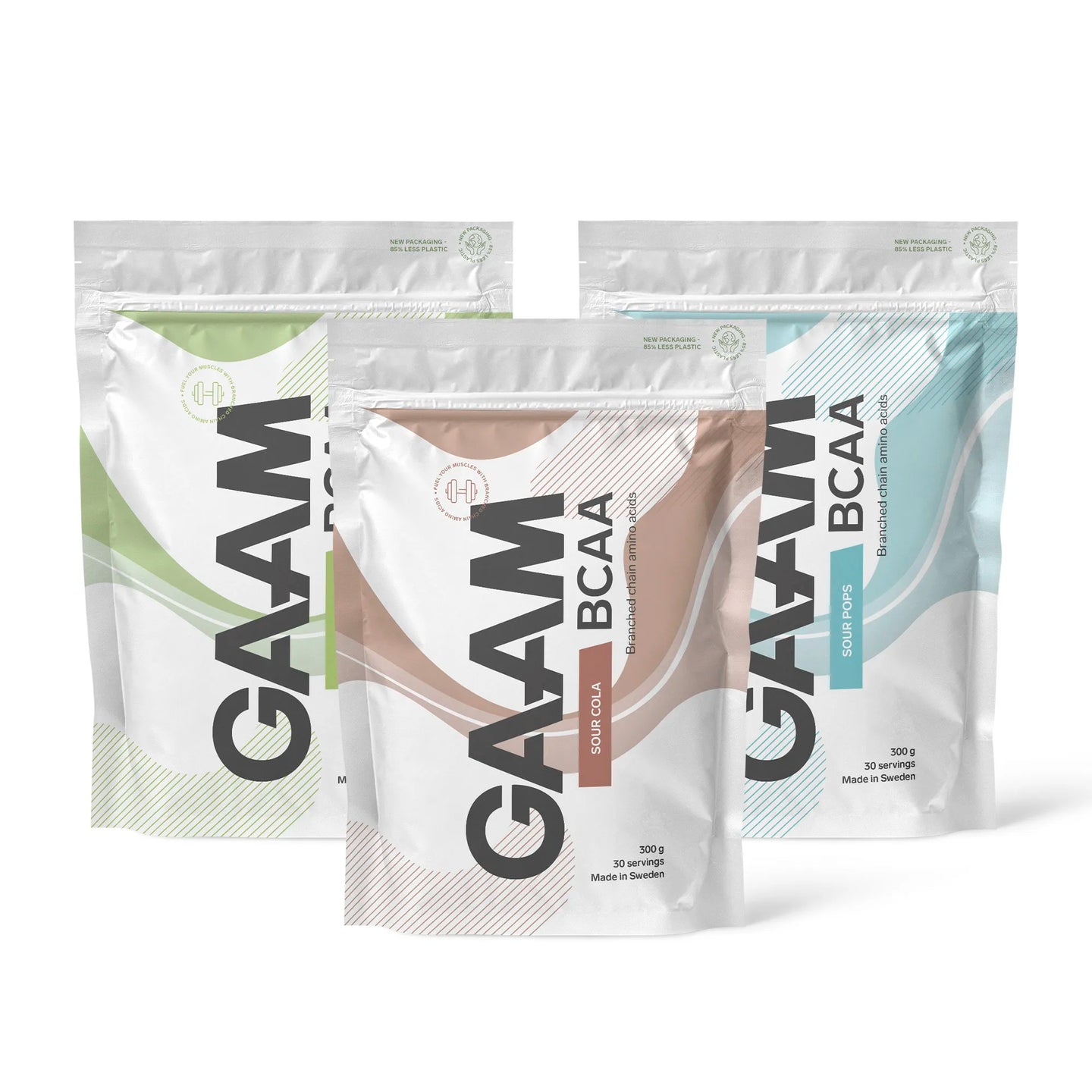 3 x GAAM BCAA 300 g aminosyror i tre vita påsar med gröna, bruna och blå detaljer för olika smaker.