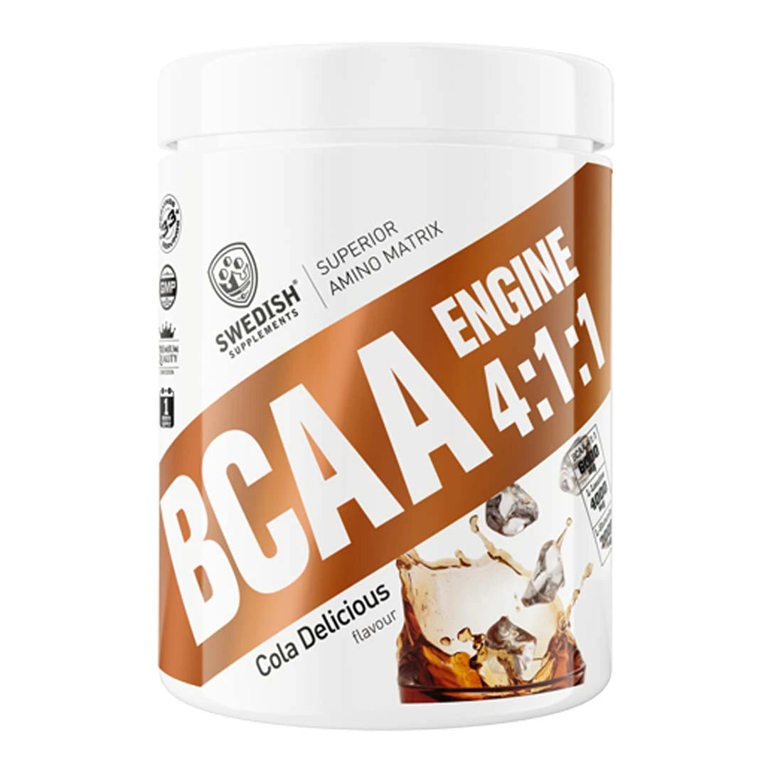 Swedish Supplements BCAA ENGINE 4:1:1 400 g aminosyrapulver i en vit burk med bruna detaljer och smaken Cola Delicious.