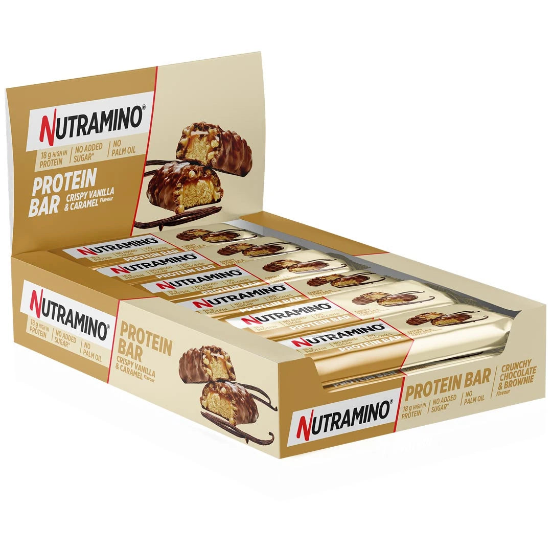 12 x Nutramino Protein Bar 55 g Crispy Vanilla and Caramel i en beigefärgad förpackning.