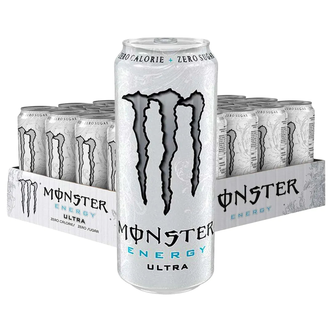 24 x Monster Energy 500 ml Ultra White (sockerfri) i ett grått flak med vita burkar med det ikoniska svarta m-märket.
