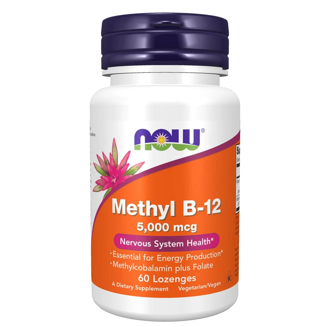 NOW Methyl B-12 60 caps kosttillskott i en vit burk med mörkblått lock och orange etikett med en rosa blomma.