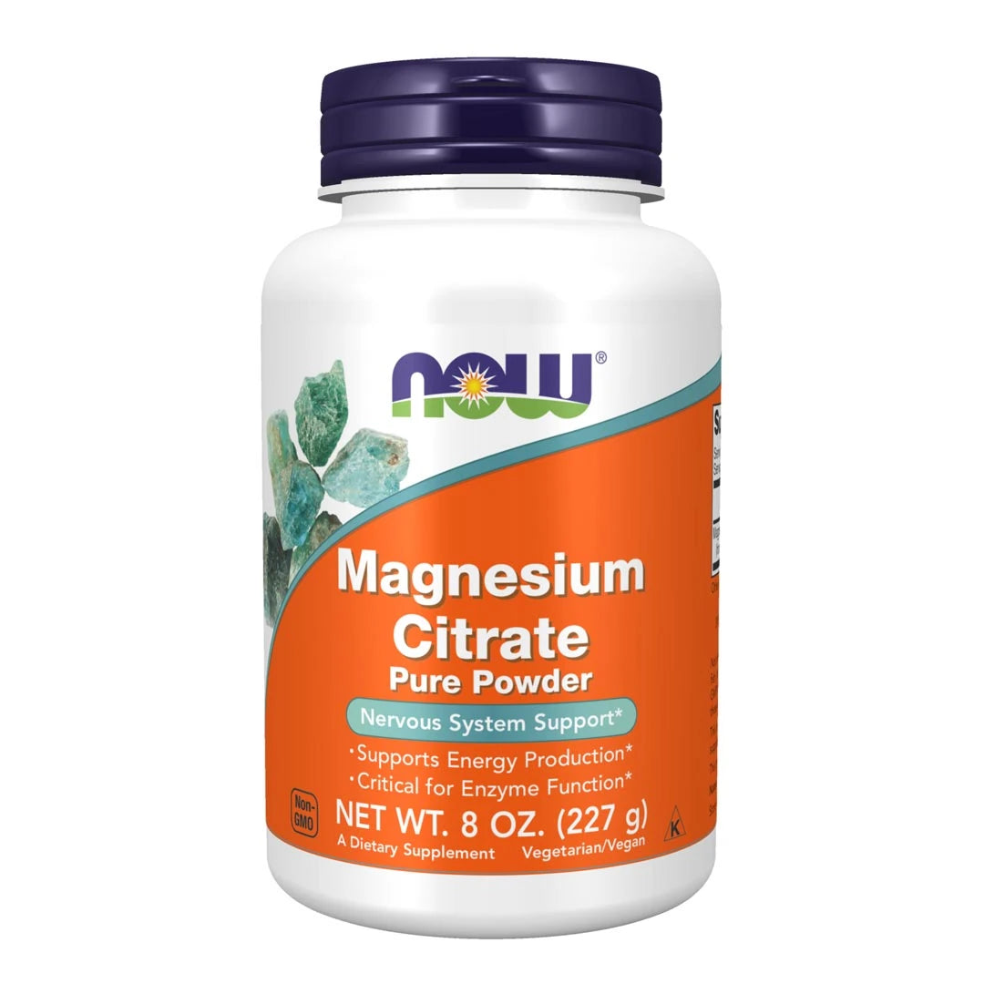 NOW Magnesium Citrate Powder 227 g i en vit burk med orange etikett och lila lock.