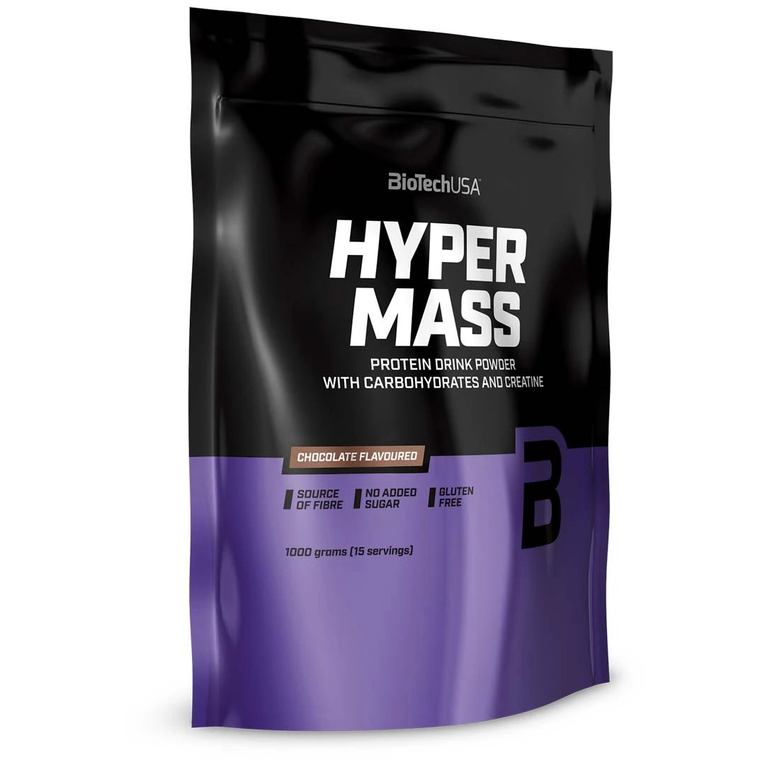 BioTechUSA Hyper Mass 1 kg gainer i en svart och lila påse, proteinpulver med chokladsmak.