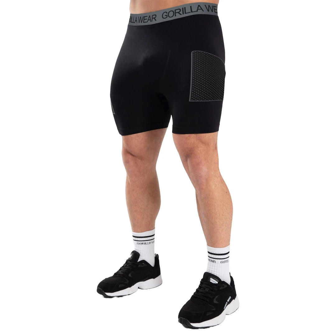 Gorilla Wear Norton Seamless Short Tights Black, svarta sömlösa kompressionsshorts för träning med grå detaljer., bild 2 av 6