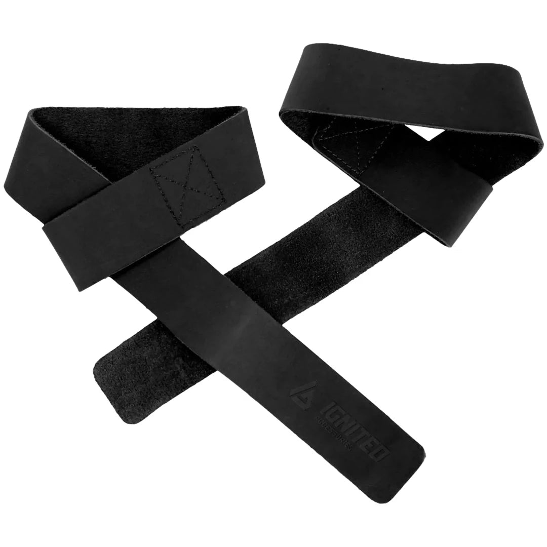 Ignited Premium Adjustable Leather Straps i svart läder med justerbar design och präglad logotyp för tunga dragövningar.