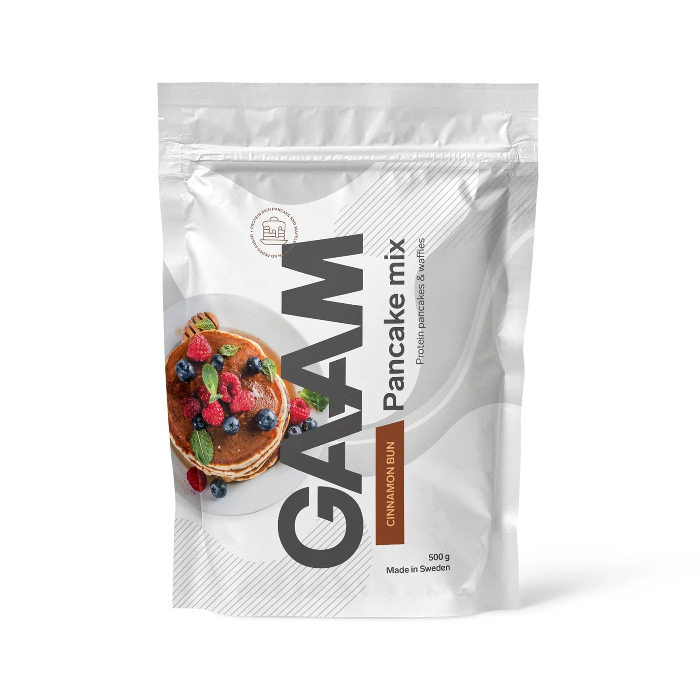 GAAM Pancake Mix 500 g pannkaksmix i en vit påse med bruna detaljer för smaken Cinnamon Bun.