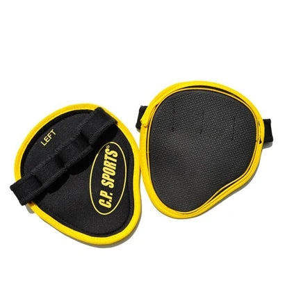 C.P. Sports Power Grips Pro Black/Yellow, svarta träningsgrepp med gul kant, fingerhällor och strukturerad gummiyta.