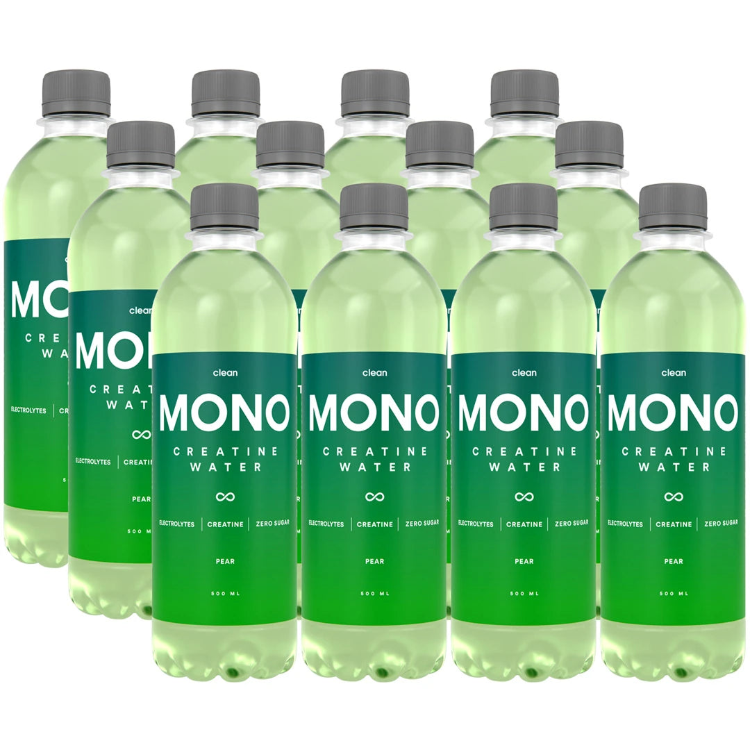 12 x Clean MONO Creatine Water 500 ml Pear i genomskinliga plastflaskor med grön etikett och grå kork.
