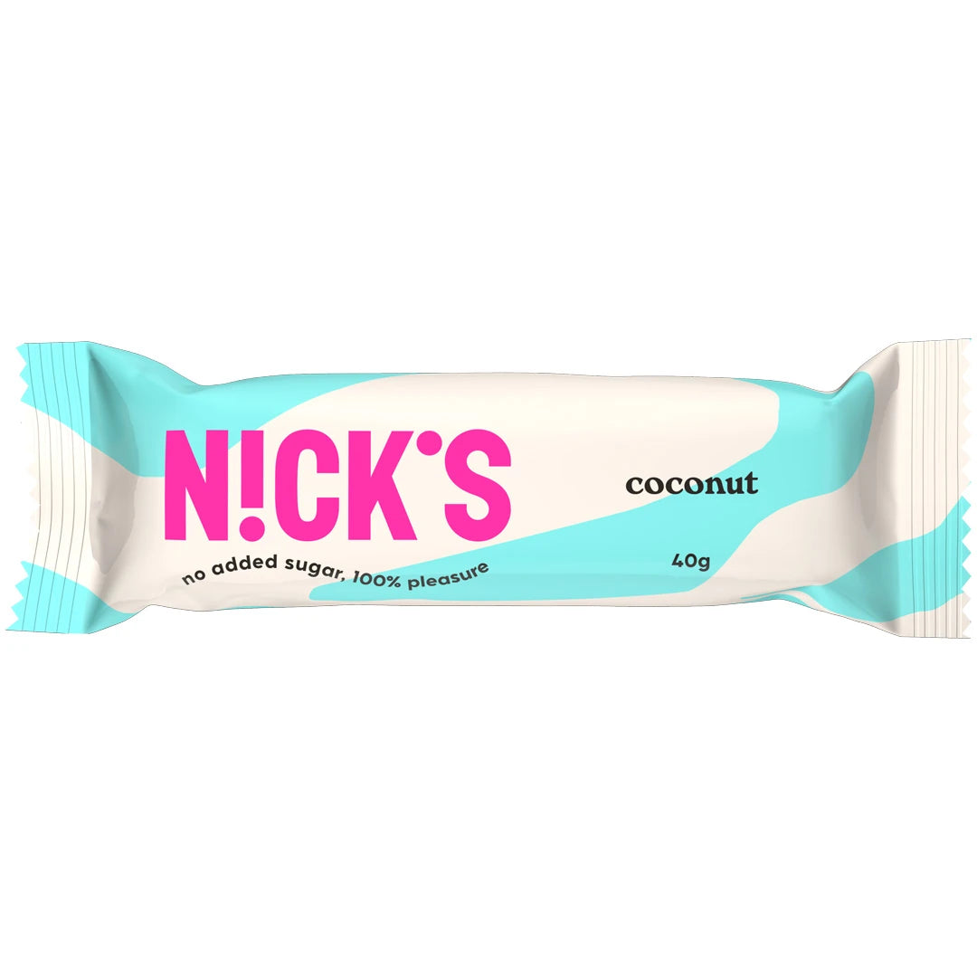 Nicks Coconut 40 g chokladbar i en vit och ljusblå förpackning med stor rosa text.