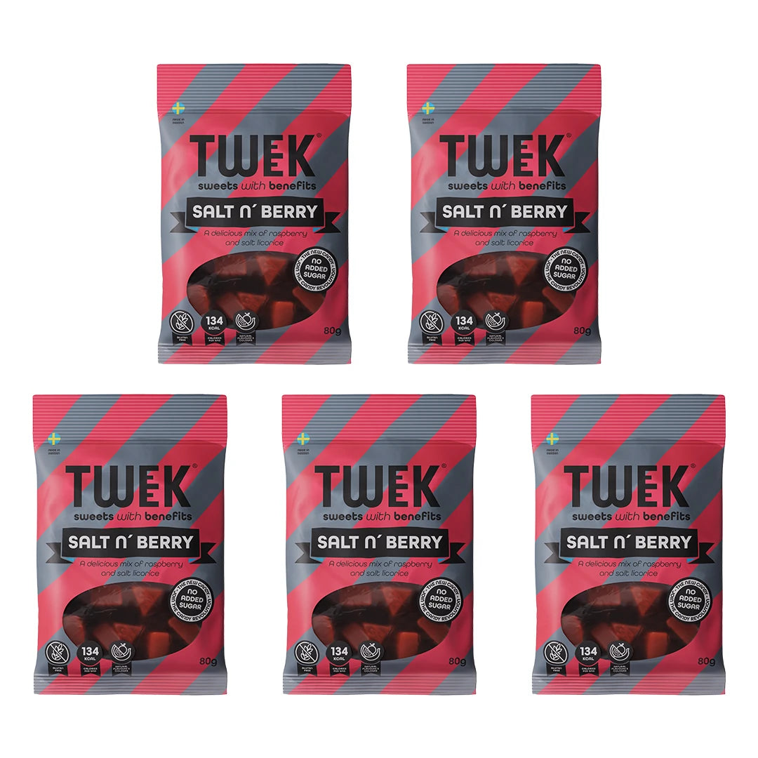 5 x Tweek Sweets 80 g Salt n' Berry i fem grå och rosa godispåsar med svarta detaljer.