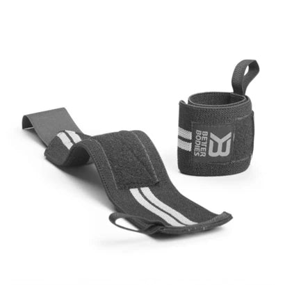 Better Bodies Elastic Wrist Wraps Black, svarta handledslindor med grå ränder och tumögla för stabilitet på gymmet.