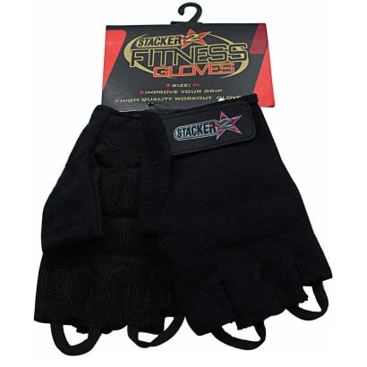 Stacker2 Europe Fitness Gloves, svarta träningshandskar med halvfingerdesign och justerbart kardborreband.