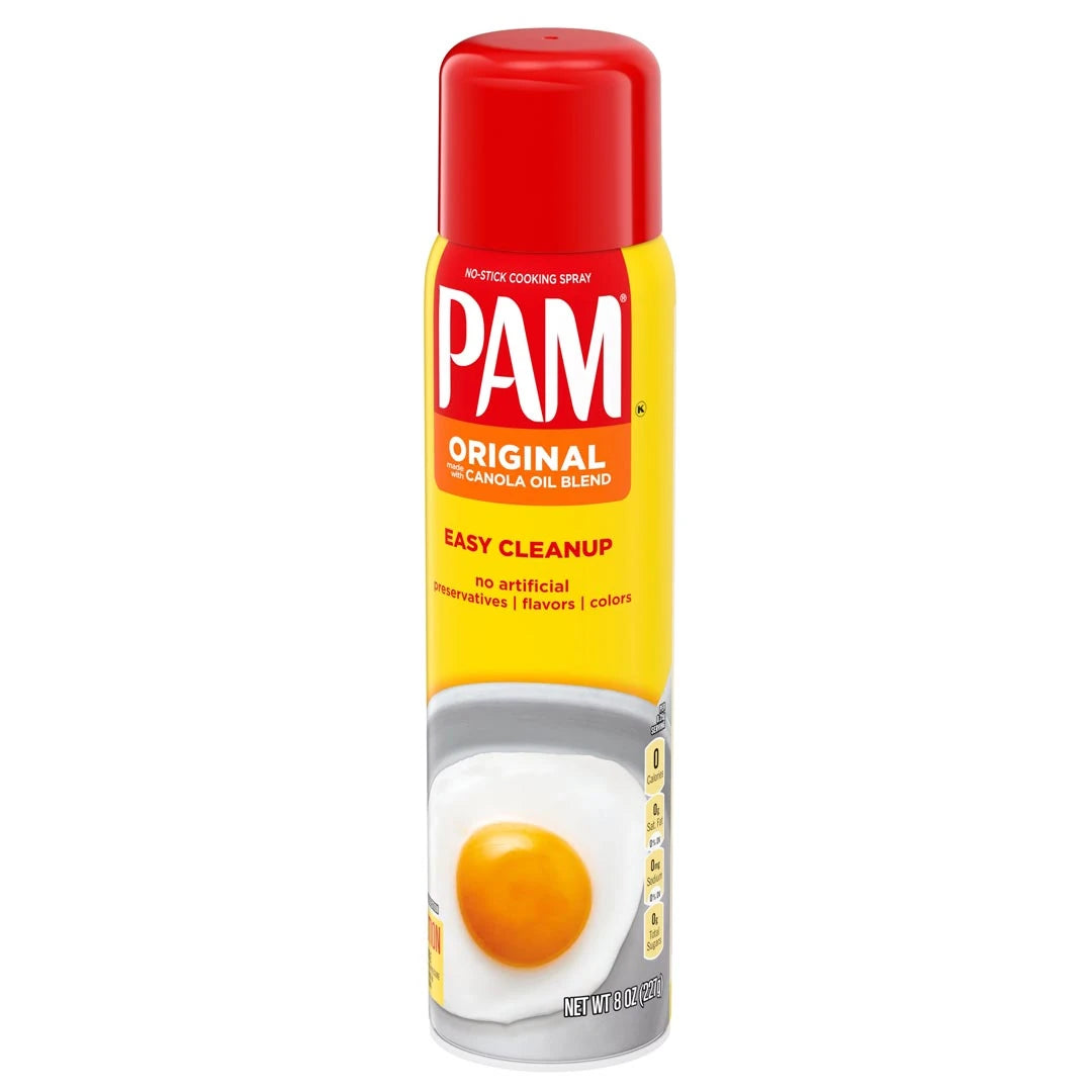 Pam Cooking Spray 170 g i en gul och röd sprayflaska med motiv av ett stekt ägg i en panna., bild 1 av 1