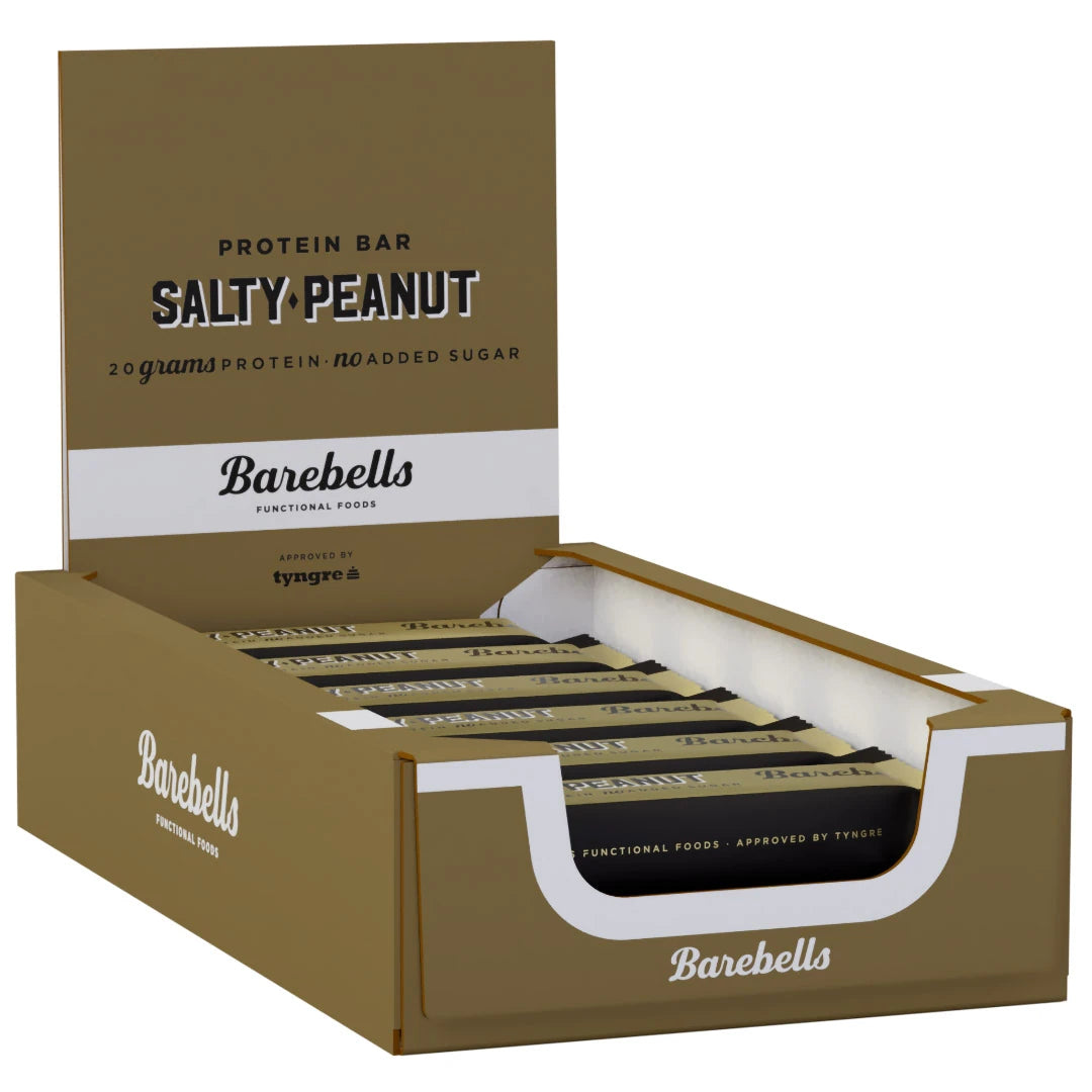 12 x Barebells Protein Bar 55 g Salty Peanut i en ljusbrun kartong med vita och svarta detaljer.