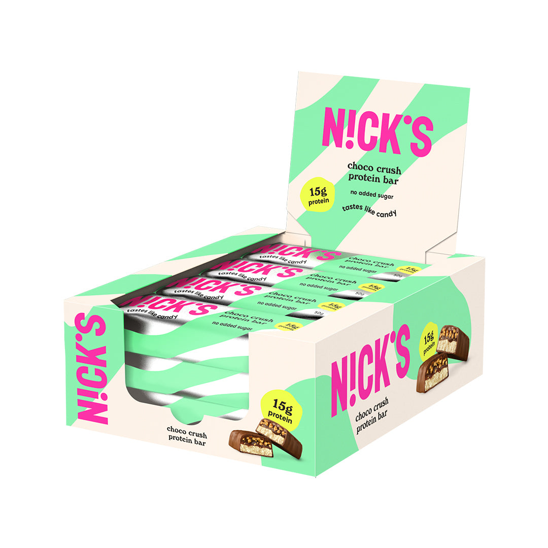 12 x NICKS Soft bar 50 g Choco Crush SUPER DEAL i en vit och ljusgrön kartong med rosa detaljer.