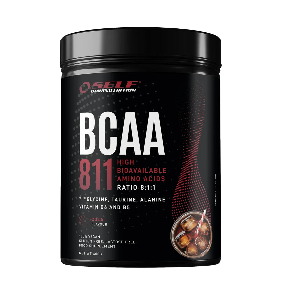 Self Omninutrition Bcaa 811 400 g aminosyror i en svart burk med röda detaljer och smak av Cola.