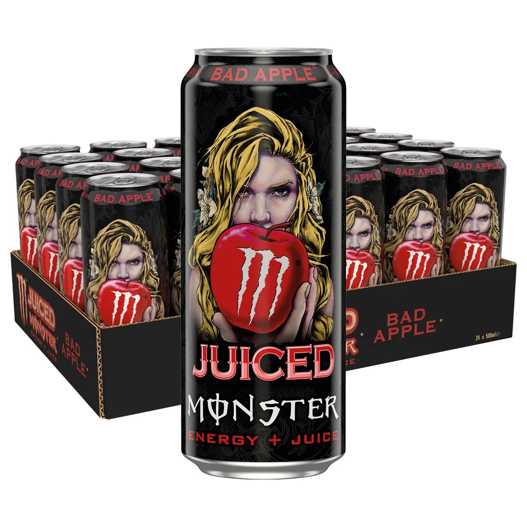 24 x Monster Energy 500 ml Juiced Bad Apple i en svart kartong fylld med svarta burkar med rött äppelmotiv.