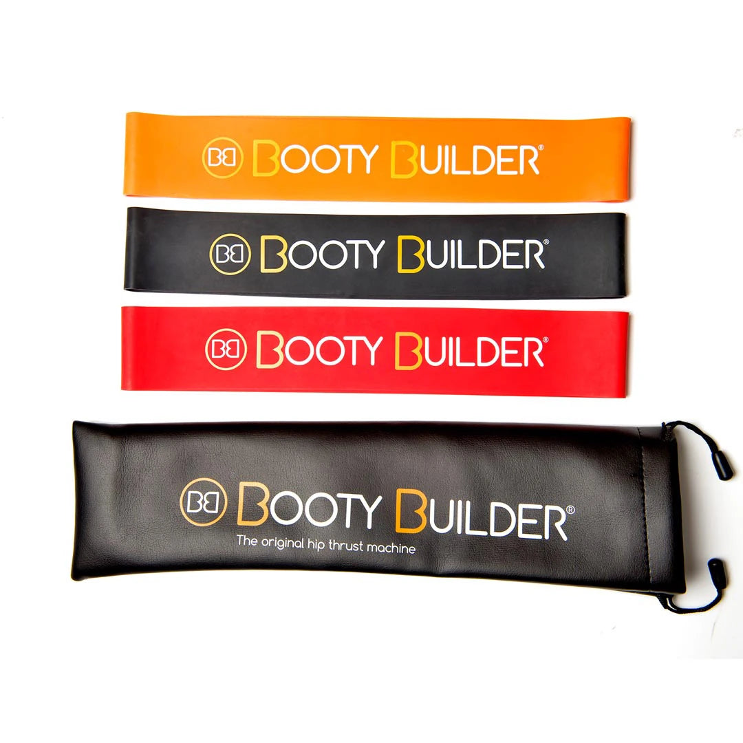 Booty Builder Mini Bands Black 3-Pack, träningsband av naturgummi i orange, svart och rött med svart förvaringspåse.