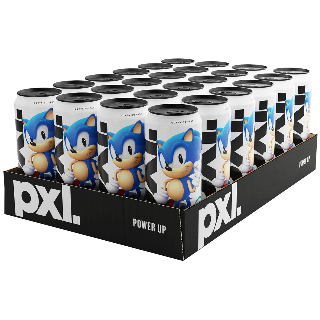 24 x PXL Energy 500 ml Sonic Cola i ett svart flak med vita burkar prydda med blått Sonic-motiv.