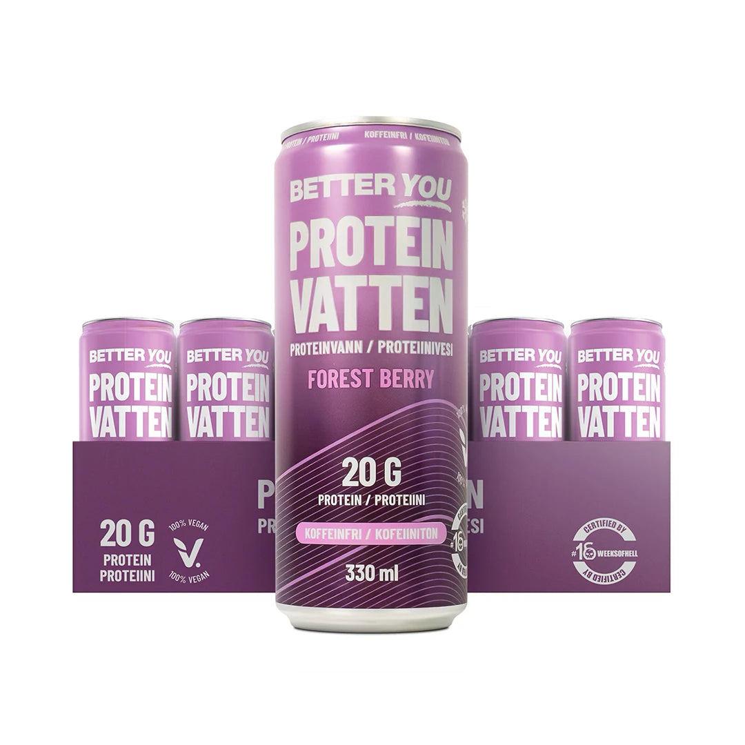 24 x Better You Proteinvatten 330 ml Forest Berry i ett lila flak med matchande lila burkar och vit text för skogsbärssmak.