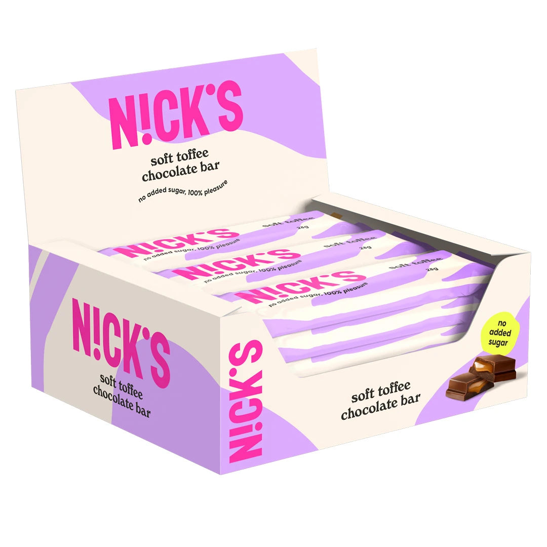 15 x Nicks Soft Toffee 28 g chokladbars i en ljuslila och beige displaylåda med rosa detaljer., bild 1 av 1