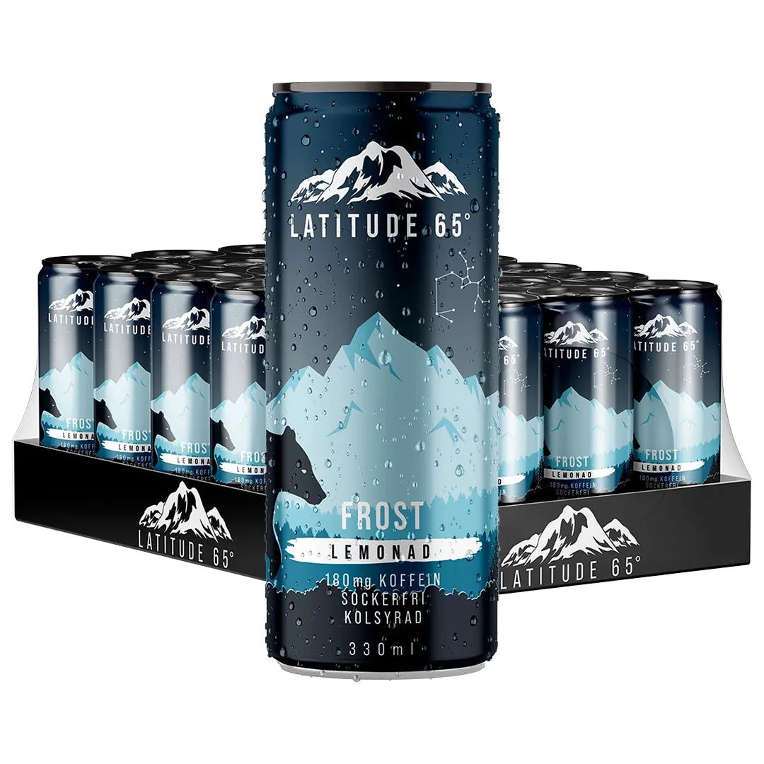 24 x Latitude 65 330 ml Frost - Lemonad i ett svart flak med blå burkar som har snöiga bergsdetaljer.