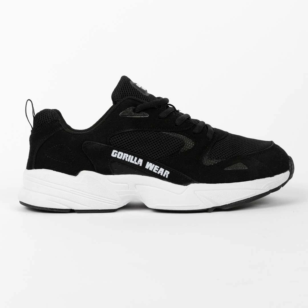 Gorilla Wear Newport Sneakers Black är en sportig svart sneaker i PU-läder och mesh med tjock vit sula., bild 11 av 11