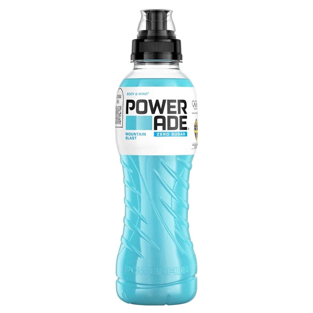 Powerade 500 ml sockerfri sportdryck i en genomskinlig flaska med ljusblå dryck för smaken Mountain Blast Zero., bild 1 av 3