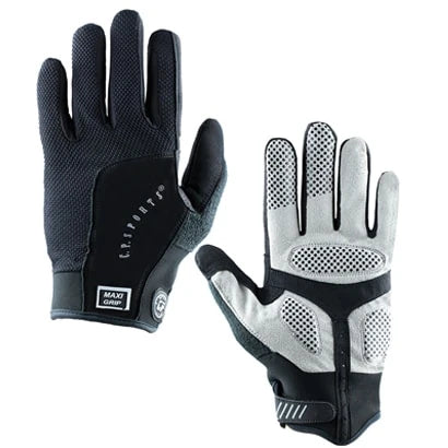 C.P. Sports Maxi Grip Glove, svarta och antracitfärgade träningshandskar med ventilerande material och optimalt grepp.